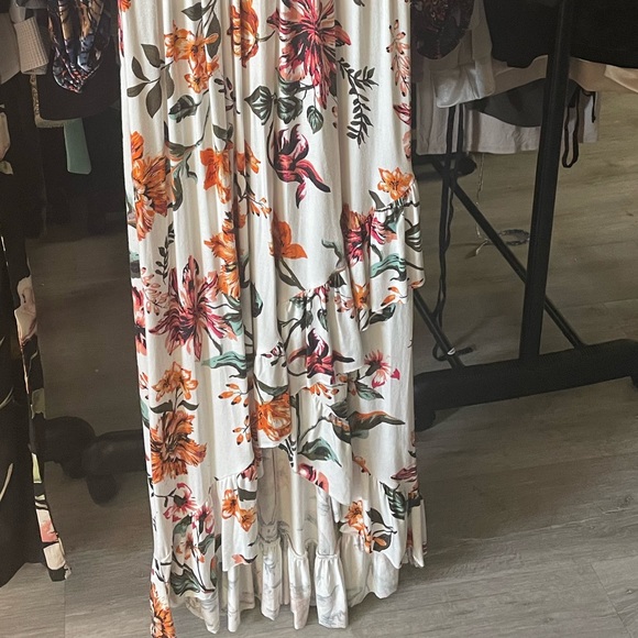 Size large cute dress 👗 with flowers 💐 - Picture 5 of 7